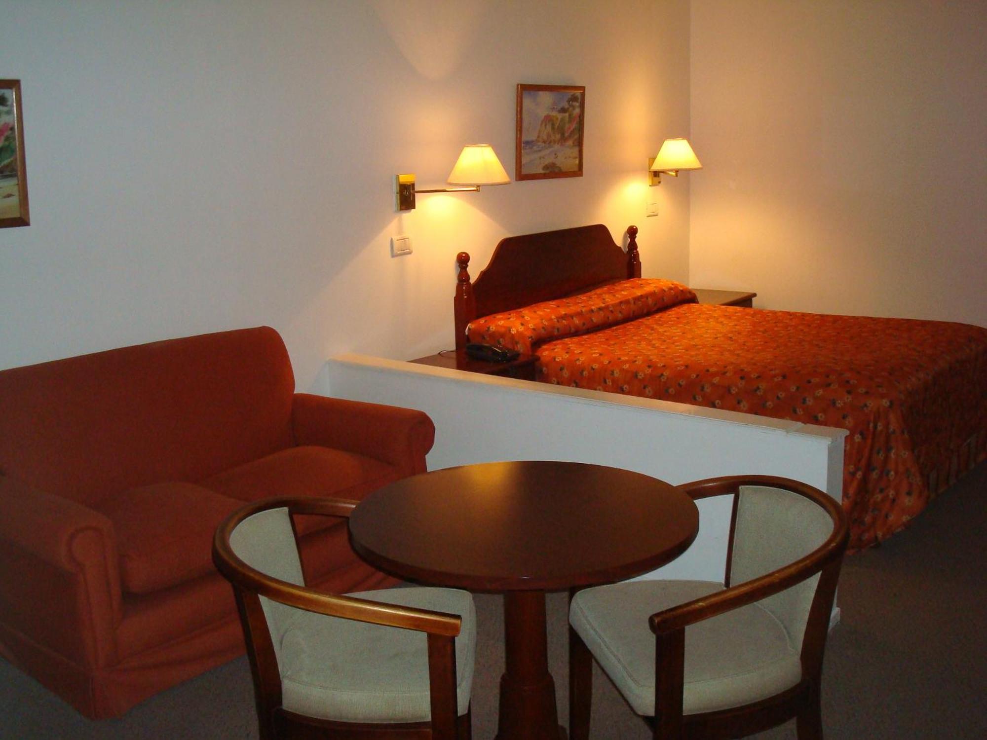 Family Inn San Rafael  Eksteriør billede
